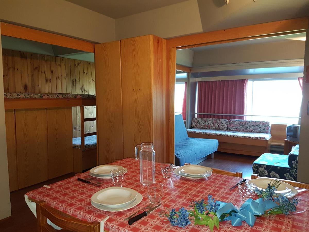 Res. Sole Alto Appartamenti Solandra Медзана Екстериор снимка