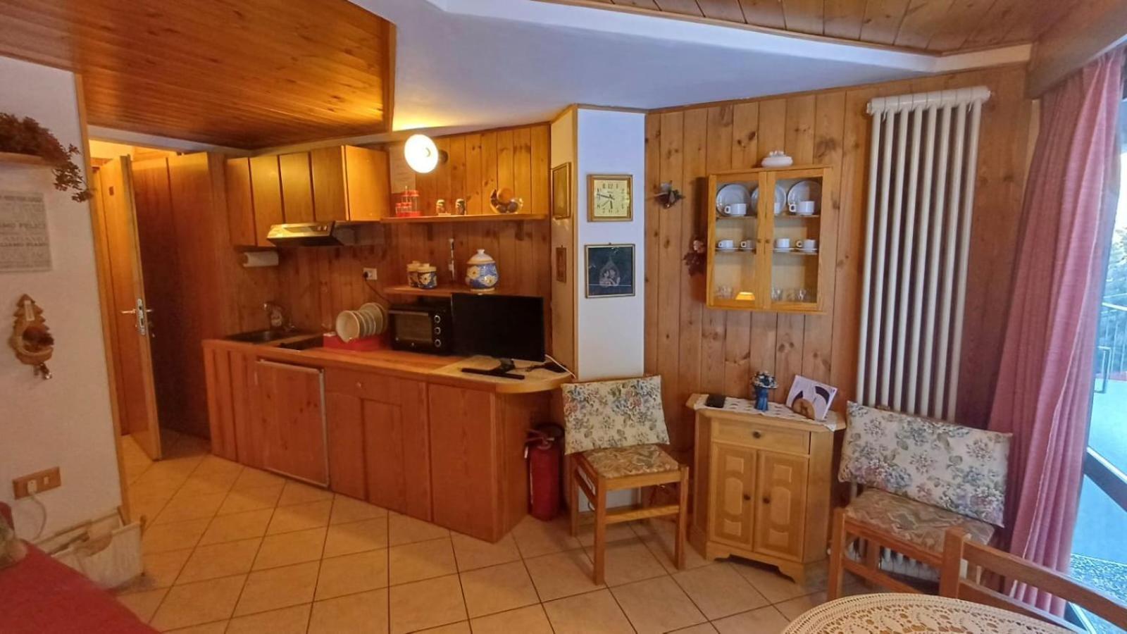 Res. Sole Alto Appartamenti Solandra Медзана Екстериор снимка
